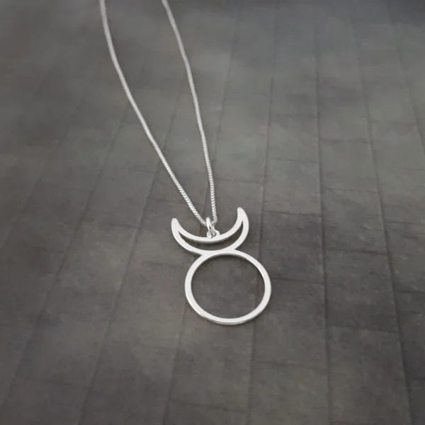 embodied mascuilne pendants